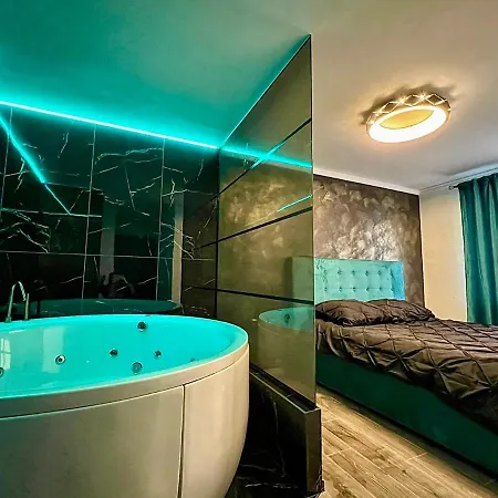 Luxor - Jacuzzi&cozy