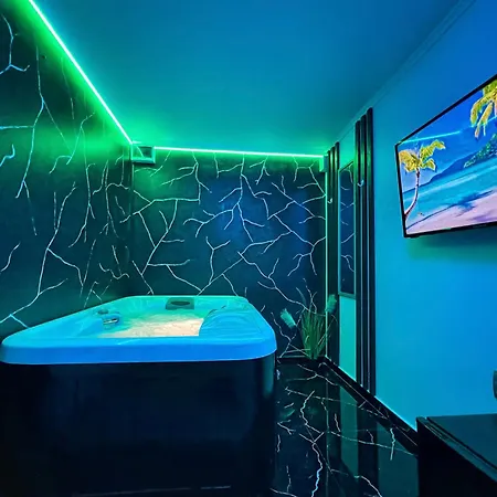 Luxor - Jacuzzi&cozy