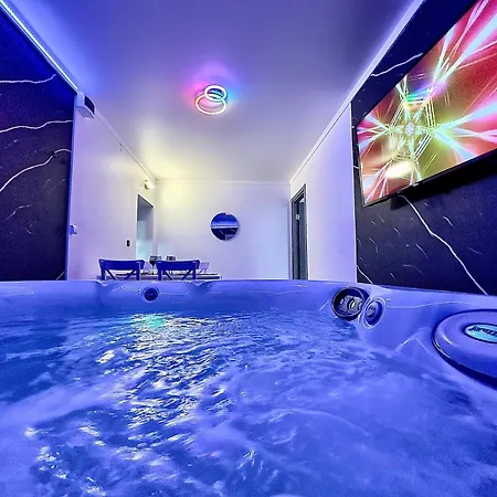 Luxor - Jacuzzi&cozy